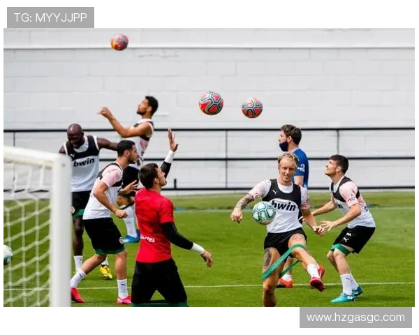 瓦伦西亚财政危机长期影响,对球队阵容稳定与竞争格局产生制约