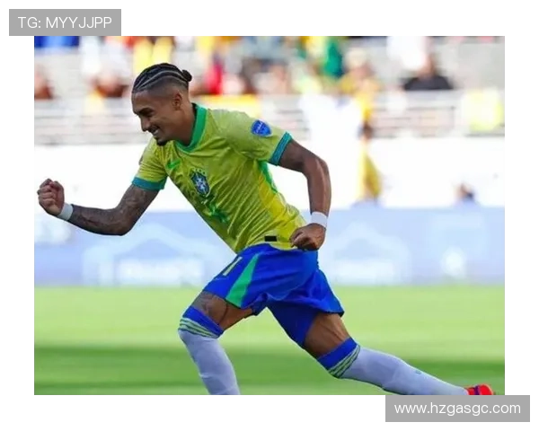 拉菲尼亚：利兹联时期进攻核心解析