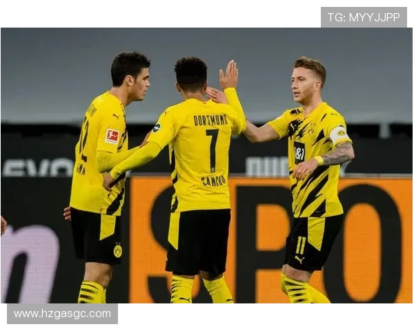 多特蒙德中场连接断裂问题显现,推进效率下降对争冠形势产生影响 多特蒙德中场连接断裂问题显现,推进效率下降对争冠形势产生影响